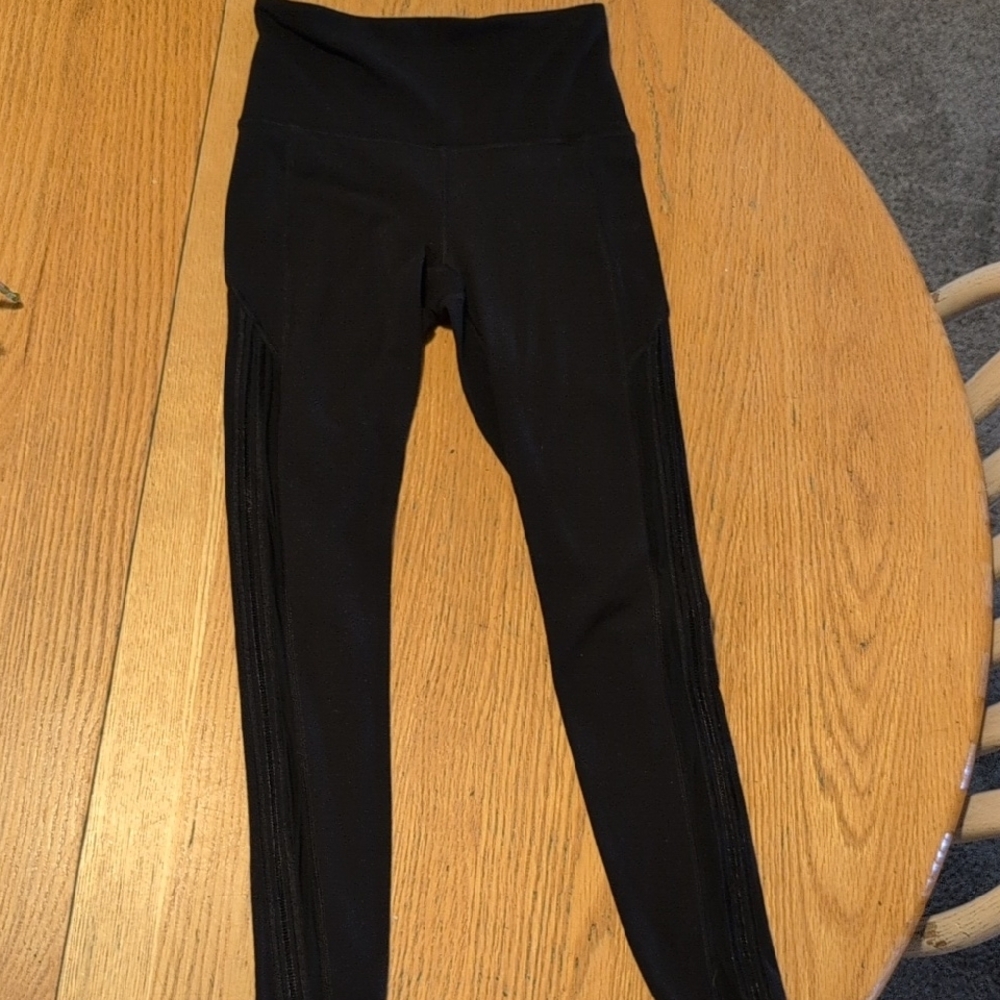 Athleta Black Shakti Mesh 7/8 Tights